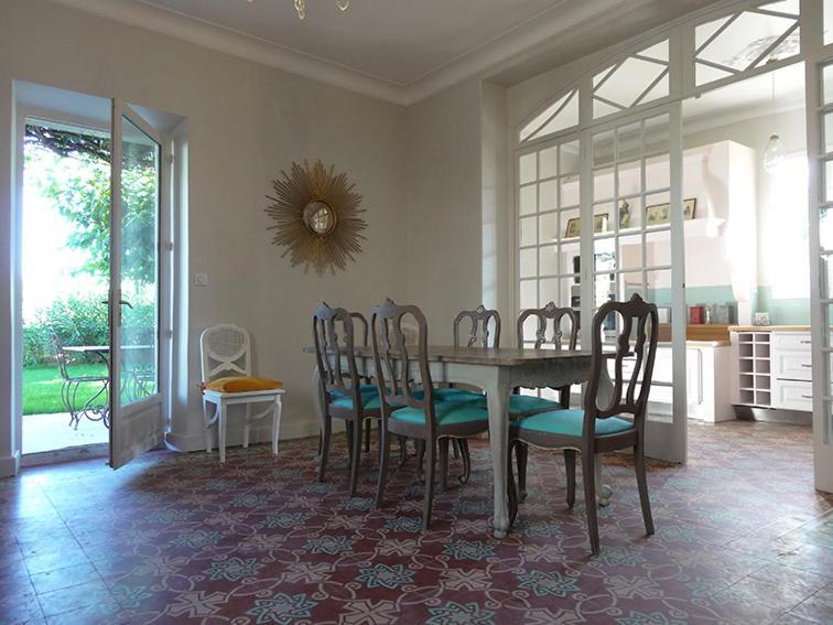 La Cour Des Sens Pensión 3*